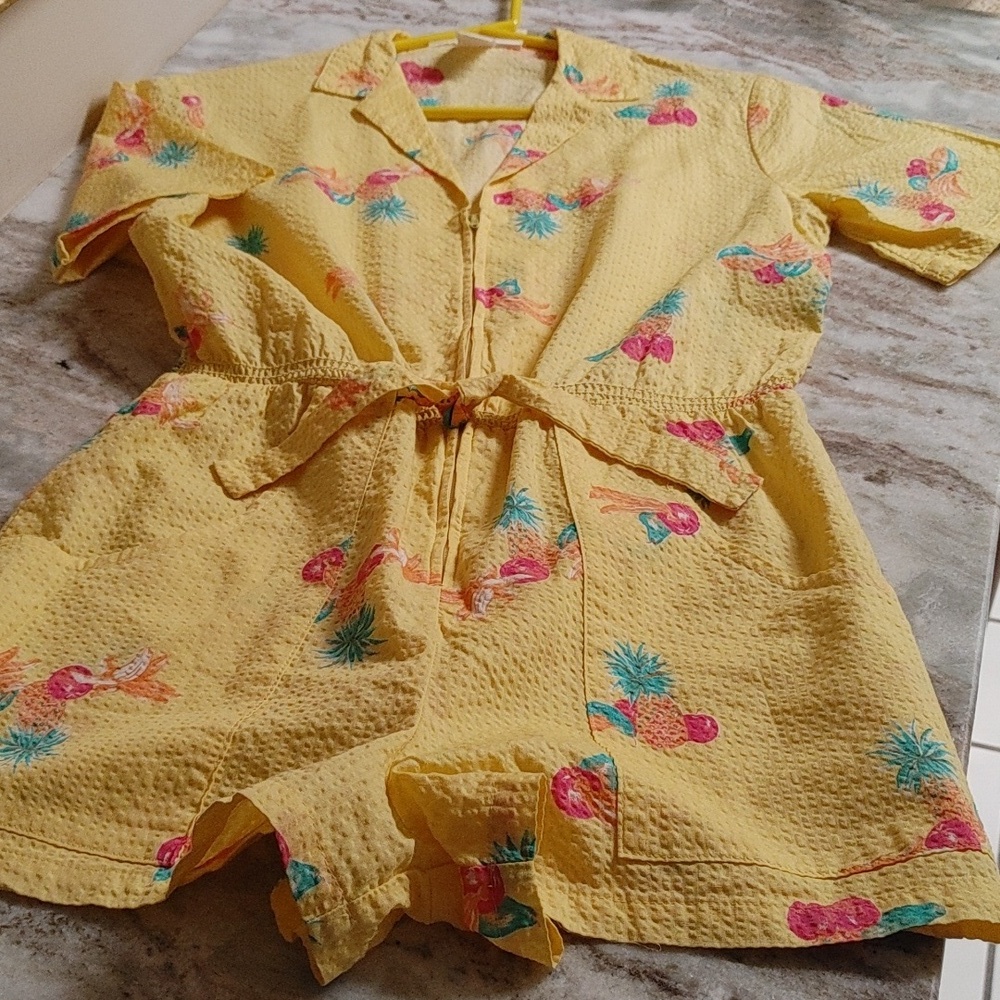 Rare Find Sunshine by Sherry Holt Yellow Seersucker Romper Size XS